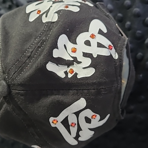 Susan Fixel Swarovski Elements Bejeweled Limited Edition cap  one size fits all - Picture 2 of 4